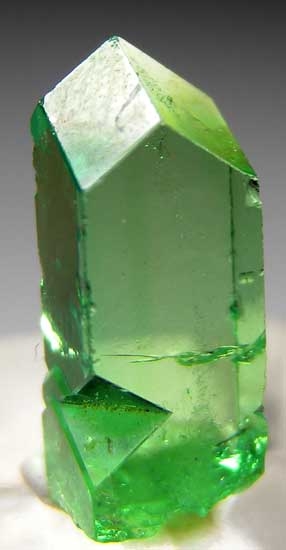 Tsavorite from Merelani Hills, Arusha, Tanzania [db_pics/pics/tz316a.jpg]