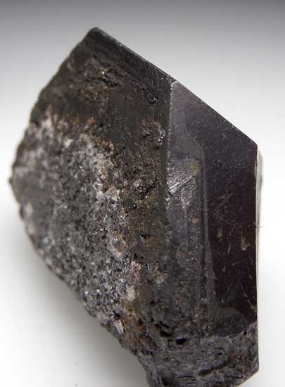 Alabandite from Merelani Hills, Arusha, Tanzania [db_pics/pics/tz322b.jpg]