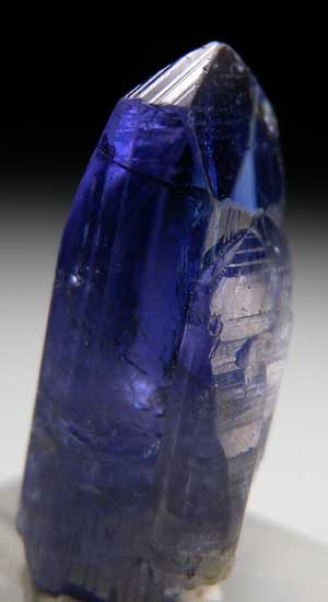 Tanzanite from Merelani Hills, Arusha, Tanzania [db_pics/pics/tz354c.jpg]
