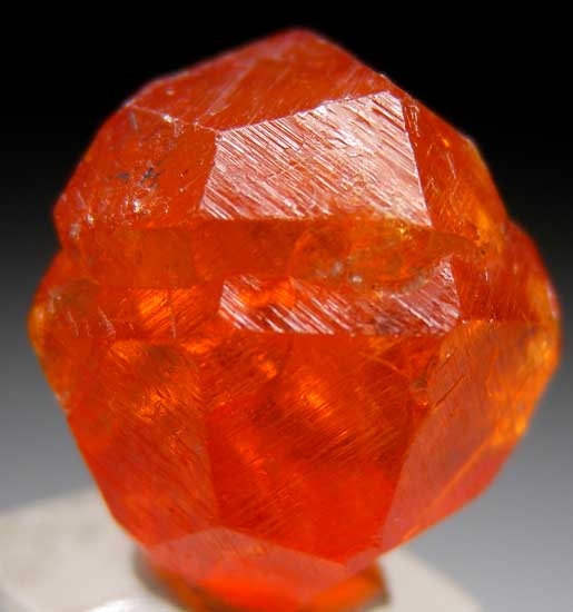 Spessartine from Nani, Loliondo, Tanzania [db_pics/pics/tz458a.jpg]