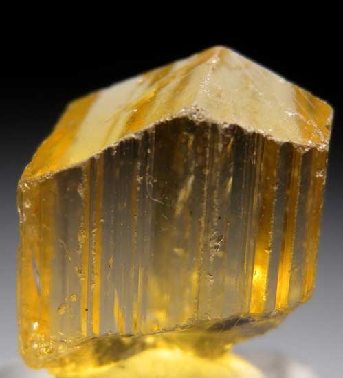 Scapolite from Morogoro, Tanzania [db_pics/pics/tz463a.jpg]