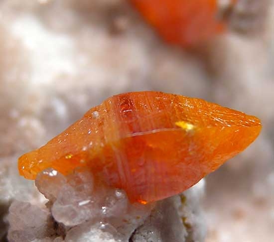 Wulfenite from Los Lamentos, Chihuahua, Mexico [db_pics/pics/us108d.jpg]