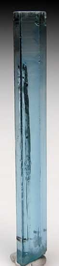 Aquamarine from Quy Chau District, Nghe An Province, Vietnam [db_pics/pics/v100a.jpg]