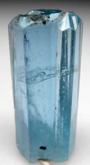 Aquamarine from Quy Chau District, Nghe An Province, Vietnam [db_pics/pics/v115b.jpg]
